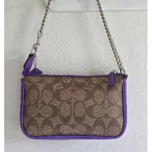 Coach nolita Signature EUC 2015 w/touch of purple - Picture 5 of 13